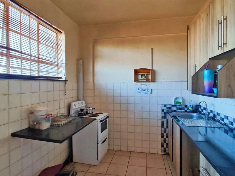 Apartment For Sale In Boksburg - Photo 3