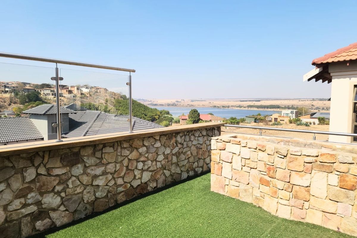 House For Sale In Bronkhorstspruit - Photo 2