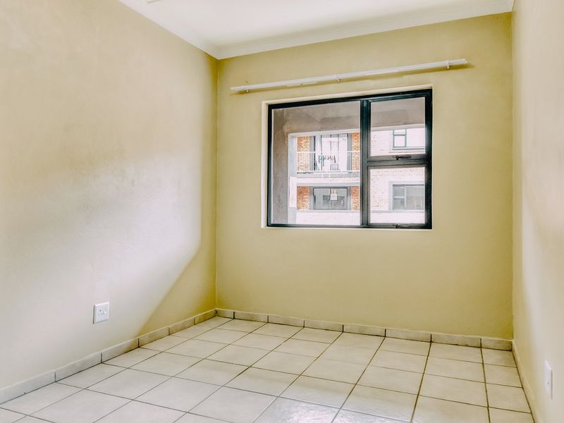 Apartment For Sale In Benoni - Photo 8