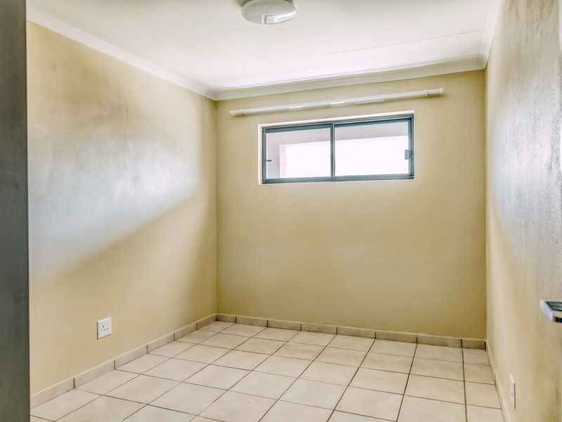Apartment For Sale In Benoni - Photo 10