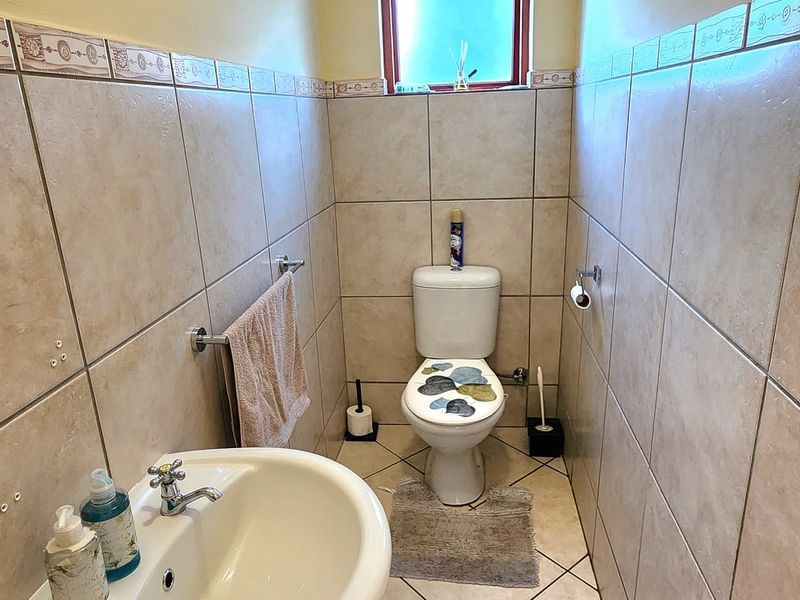 House For Sale In Pretoria - Photo 10