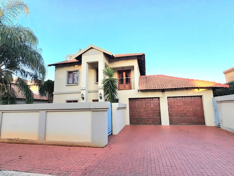 House For Sale In Pretoria - Photo 3