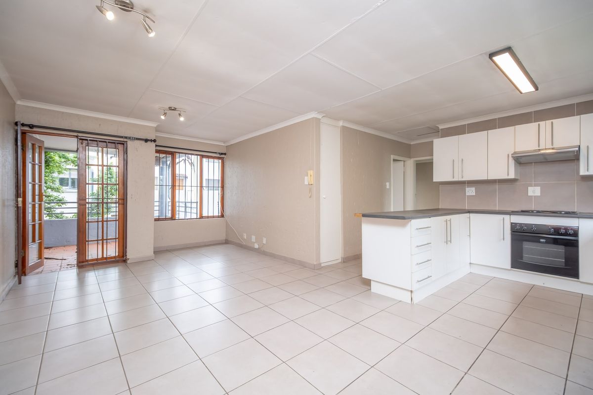 Apartment For Sale In Sandton - Photo 2