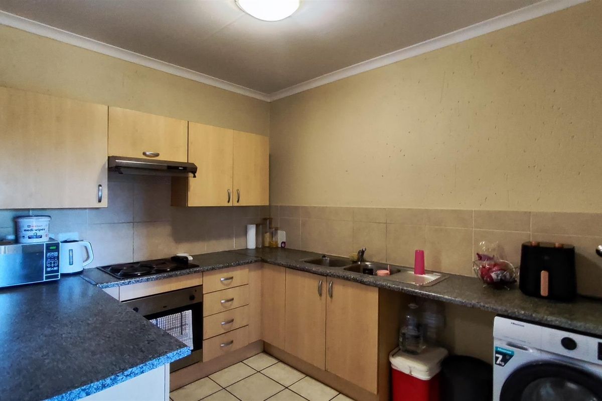 Apartment For Sale In Boksburg - Photo 5