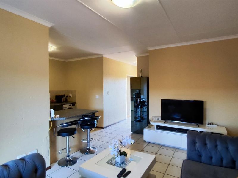 Apartment For Sale In Boksburg - Photo 7