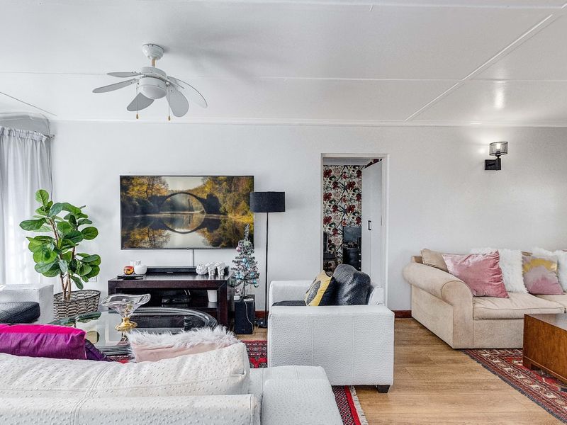 Townhouse For Sale In Sandton - Photo 6