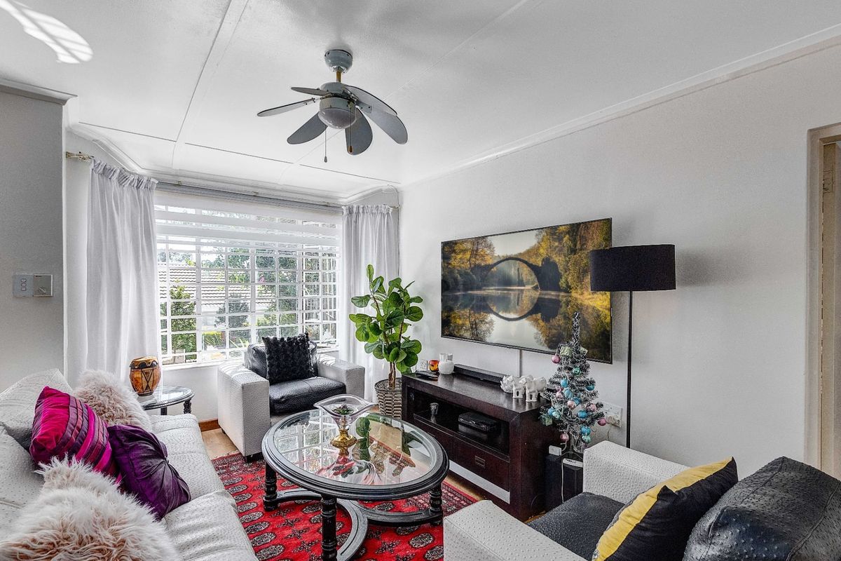 Townhouse For Sale In Sandton - Photo 4