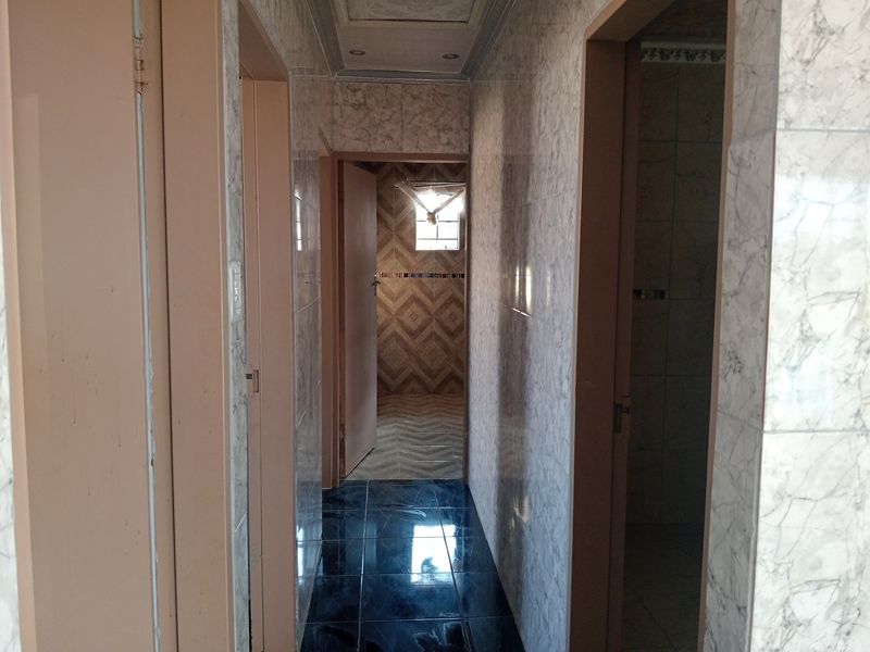 House Sold In Pretoria - Photo 9