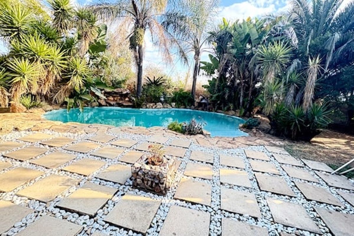 House For Sale In Midrand - Photo 2