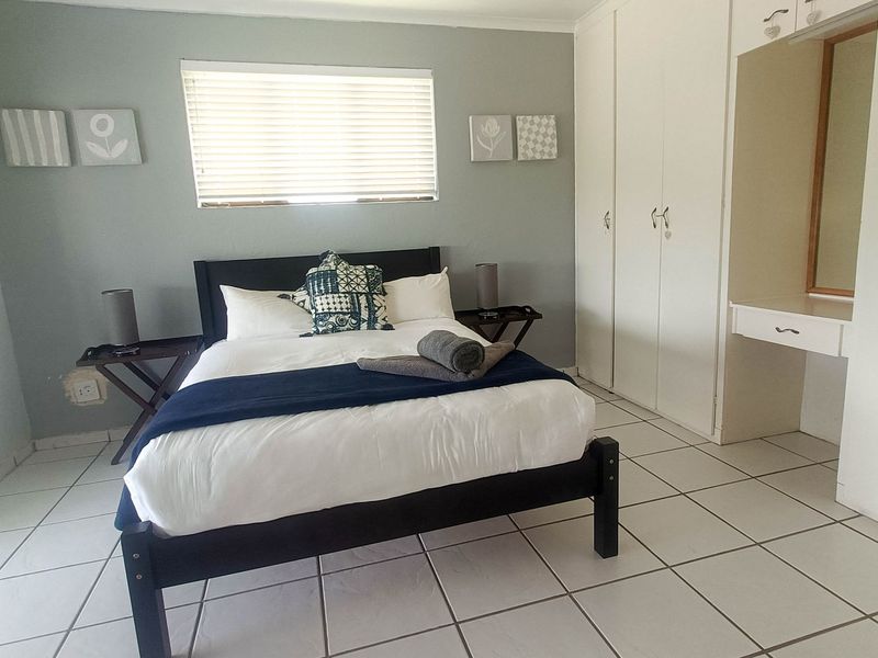 Townhouse For Sale In Port Edward - Photo 8