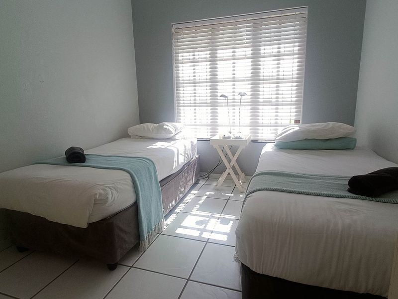 Townhouse For Sale In Port Edward - Photo 9