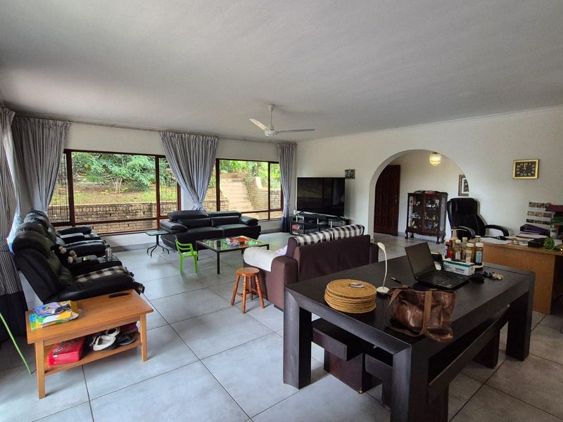 House For Sale In Southbroom - Photo 2