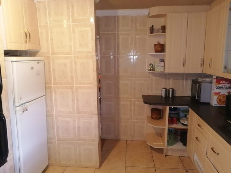 House For Sale In Walkerville - Photo 4