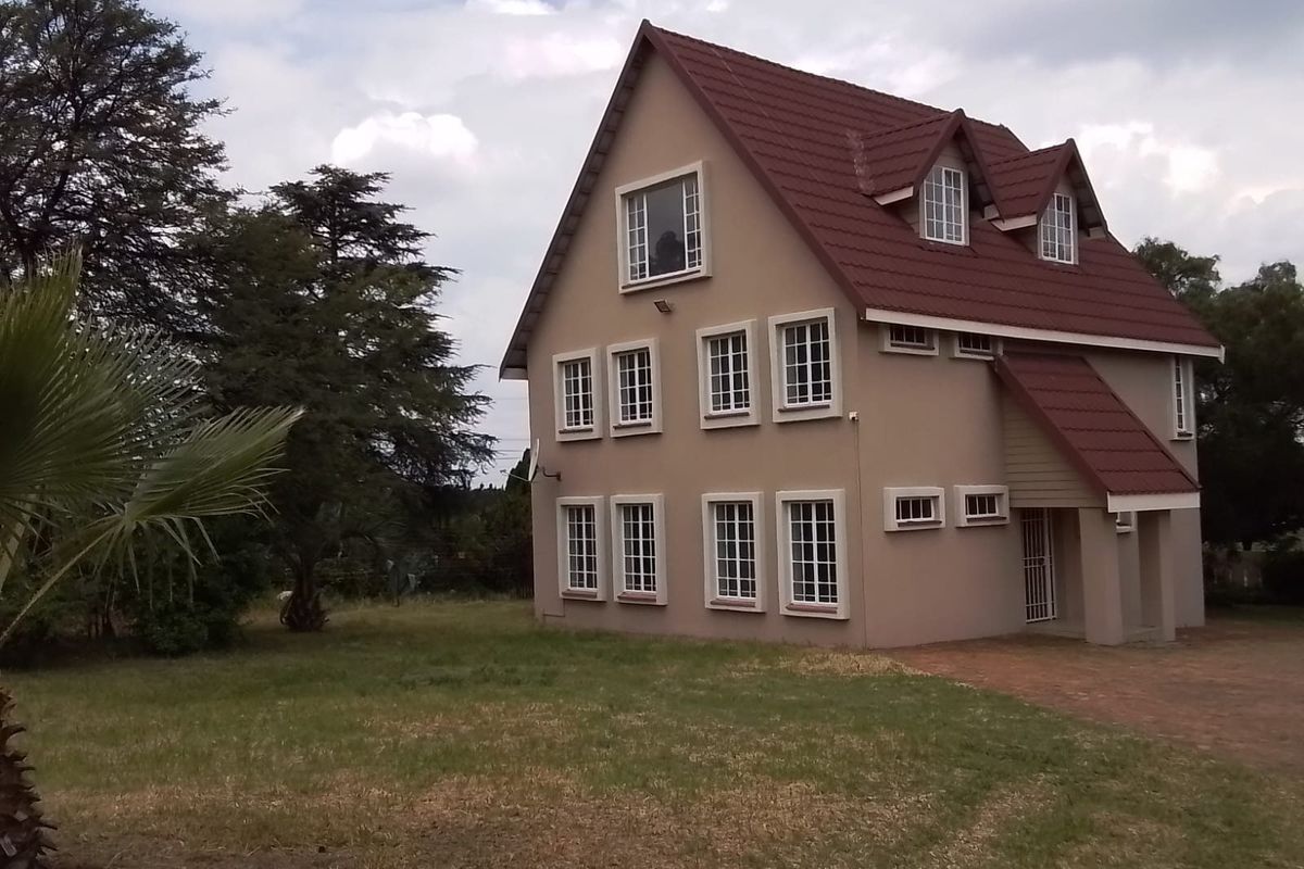 House For Sale In Meyerton - Photo 2