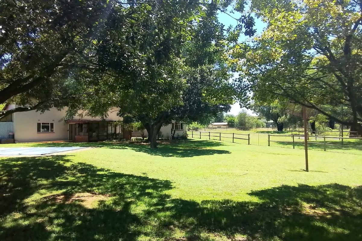 House For Sale In Meyerton - Photo 2