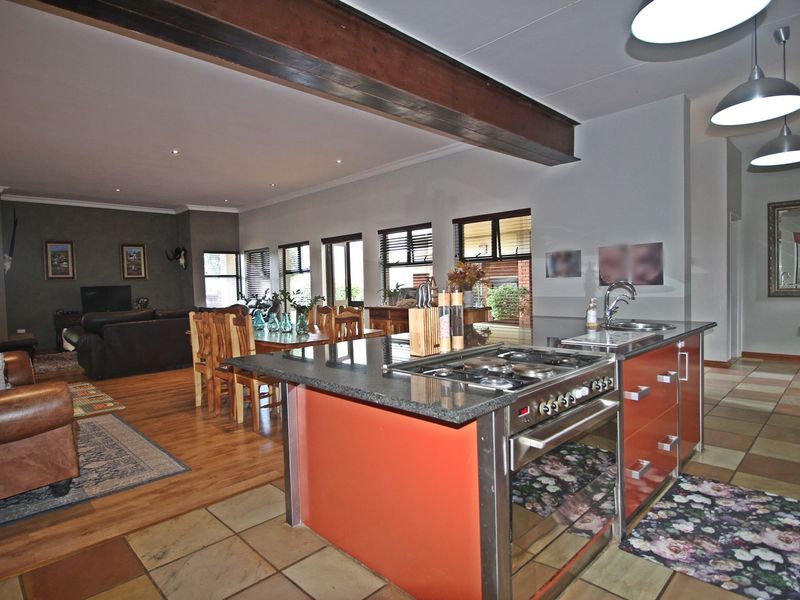 House For Sale In Bloemfontein - Photo 4