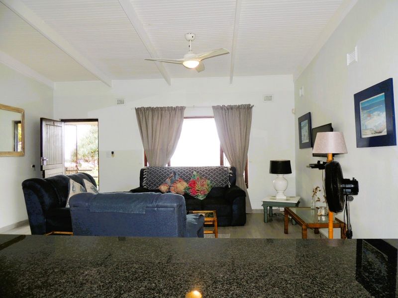Townhouse For Sale In Margate - Photo 9