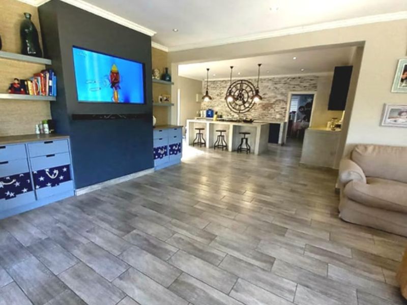 House For Sale In Margate - Photo 3