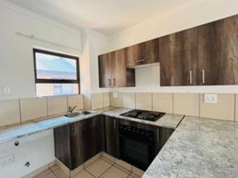 Apartment For Sale In Boksburg - Photo 6