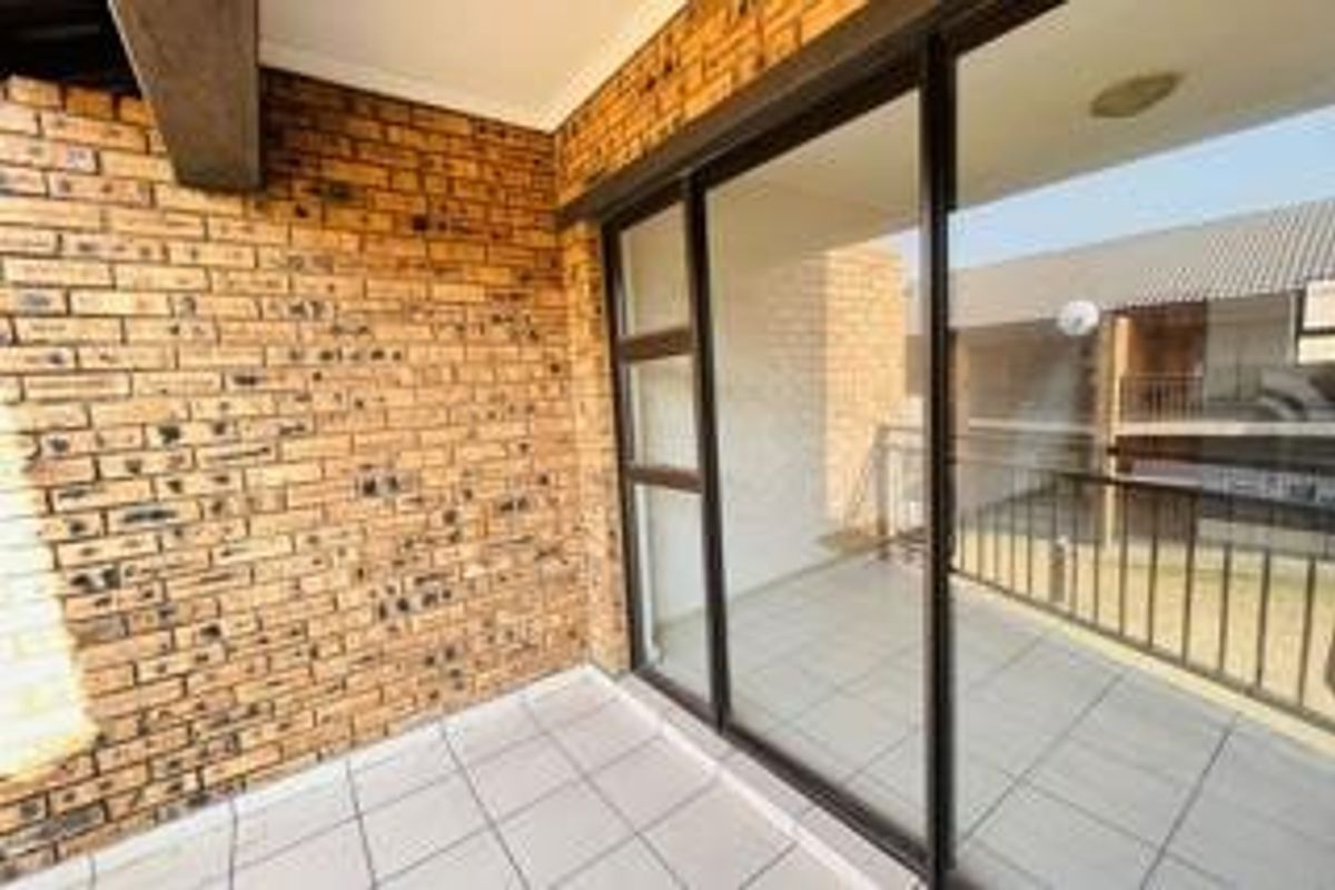 Apartment For Sale In Boksburg - Photo 2