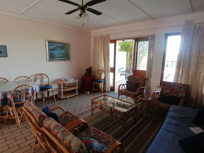 Apartment For Sale In Port Edward - Photo 6