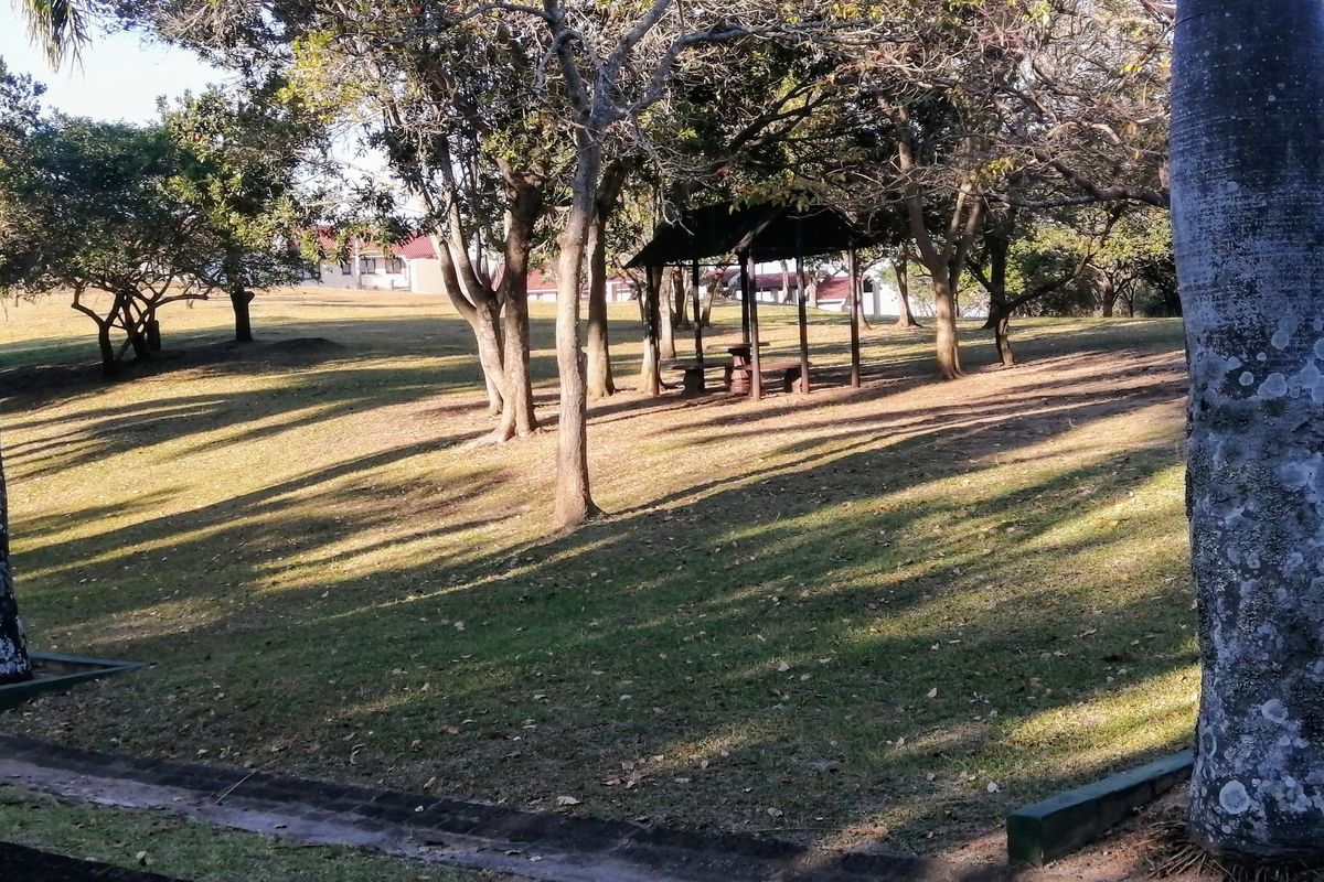 Apartment For Sale In Port Edward - Photo 2