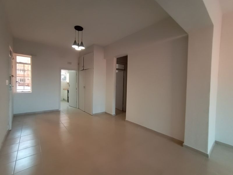 Apartment For Sale In Johannesburg - Photo 7