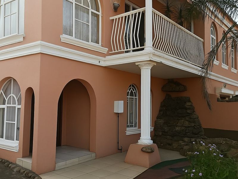 House For Sale In Johannesburg - Photo 2