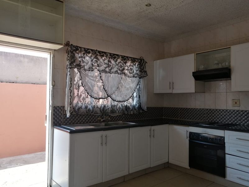 House For Sale In Johannesburg - Photo 8