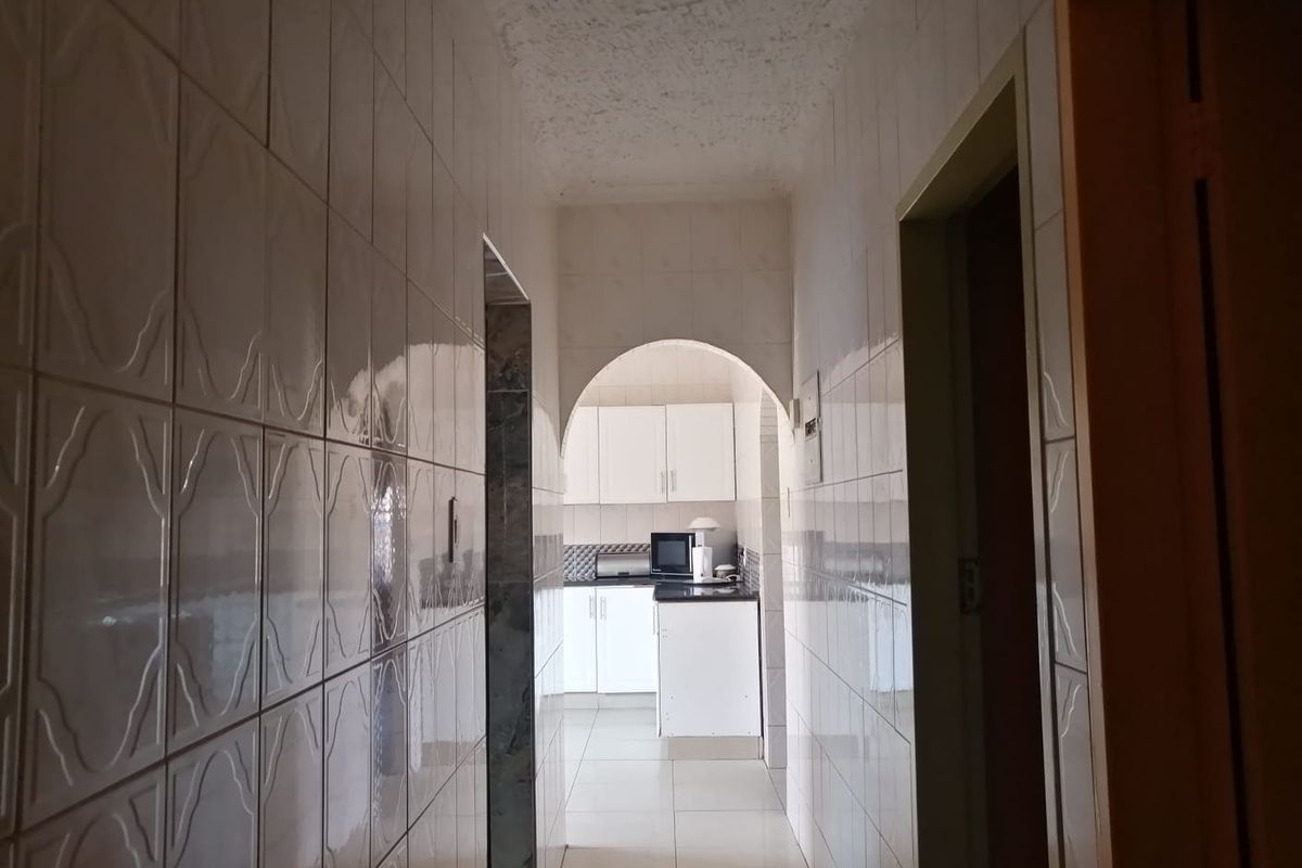 House For Sale In Johannesburg - Photo 4