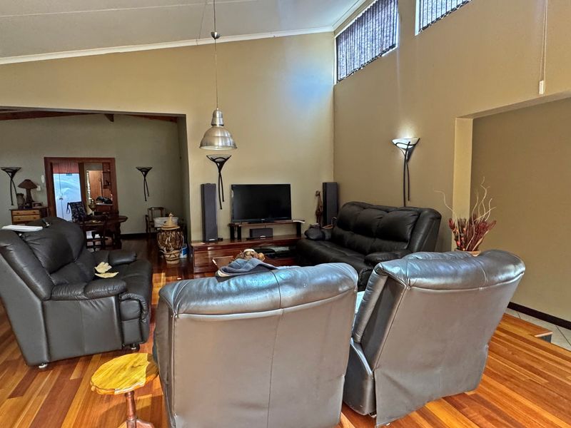House For Sale In Bloemfontein - Photo 10