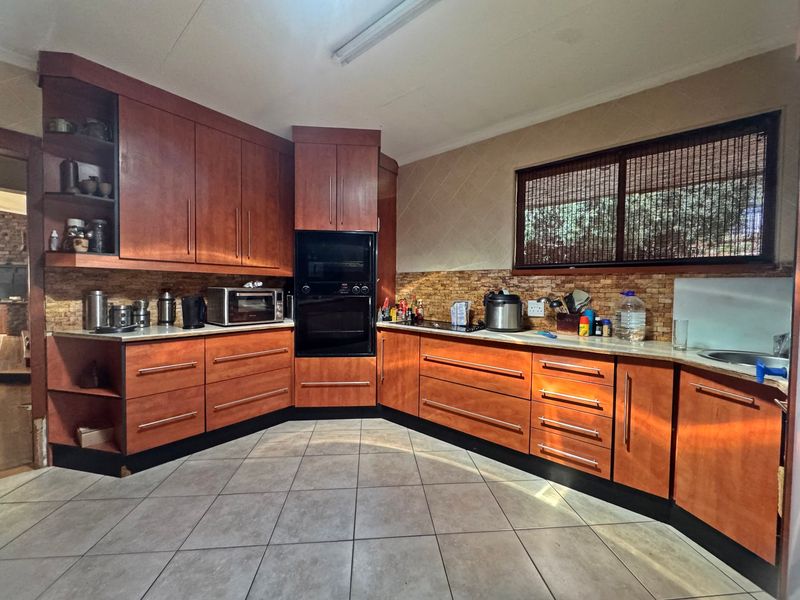 House For Sale In Bloemfontein - Photo 3