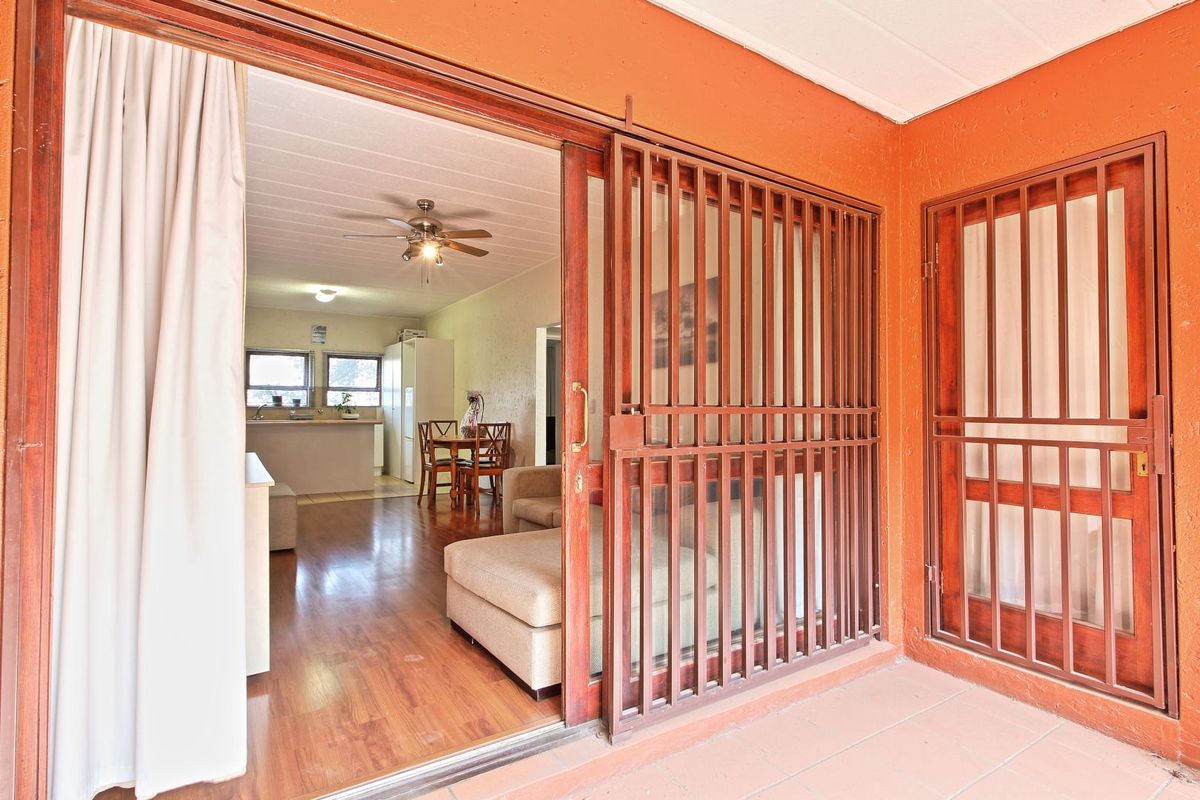 Apartment For Sale In Sandton - Photo 4