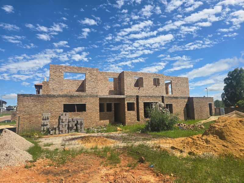 House For Sale In Rayton - Photo 3