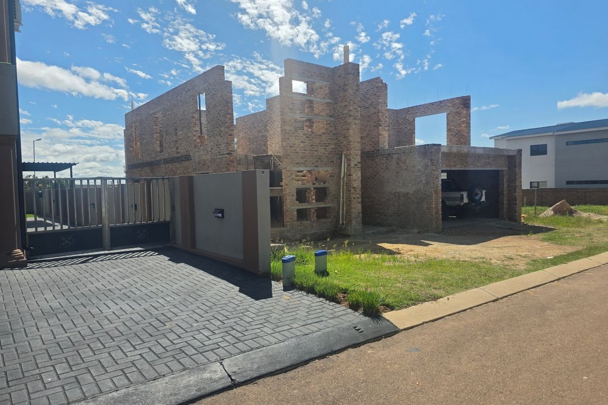 House For Sale In Rayton - Photo 4