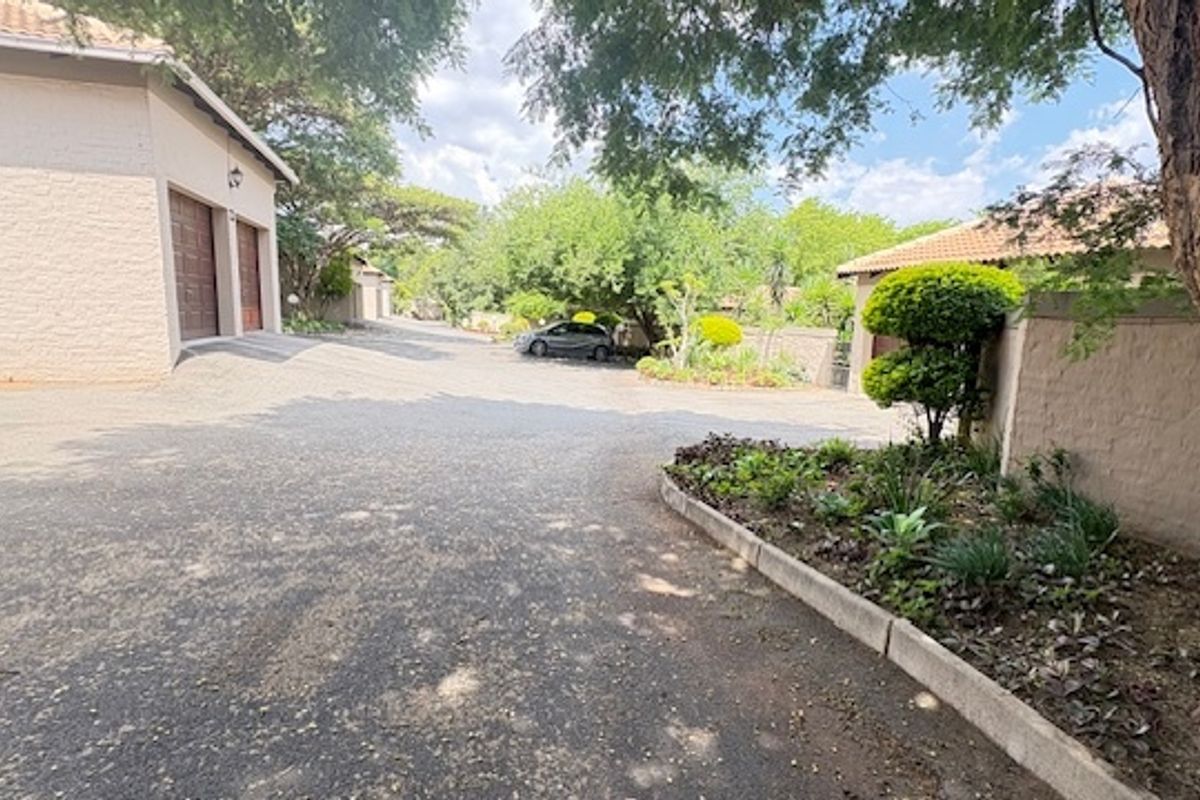 Cluster For Sale In Midrand - Photo 2