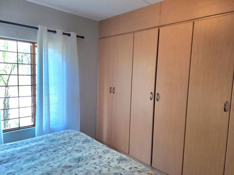 Apartment Rental Monthly In Sandton - Photo 6