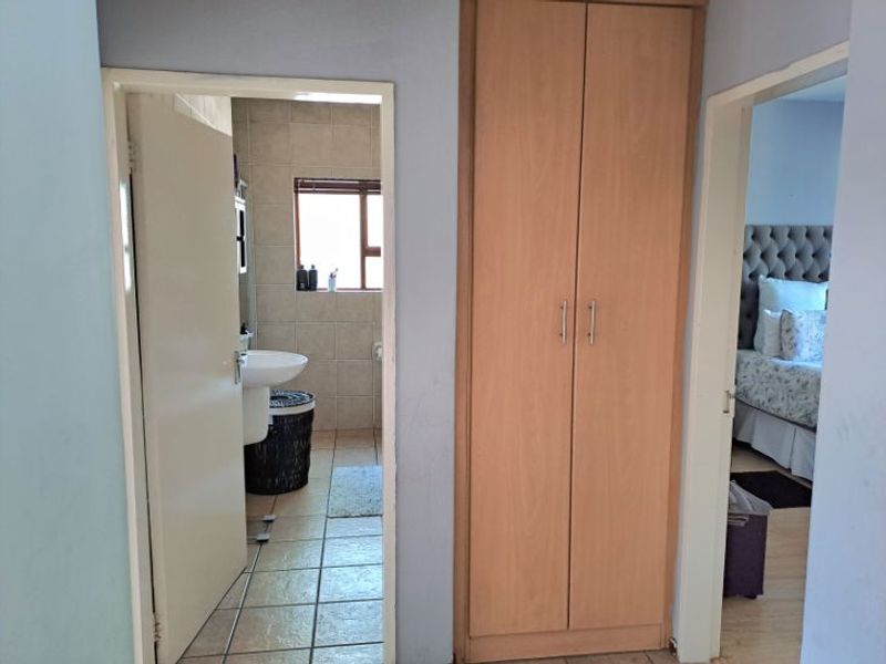 Apartment Rental Monthly In Sandton - Photo 7