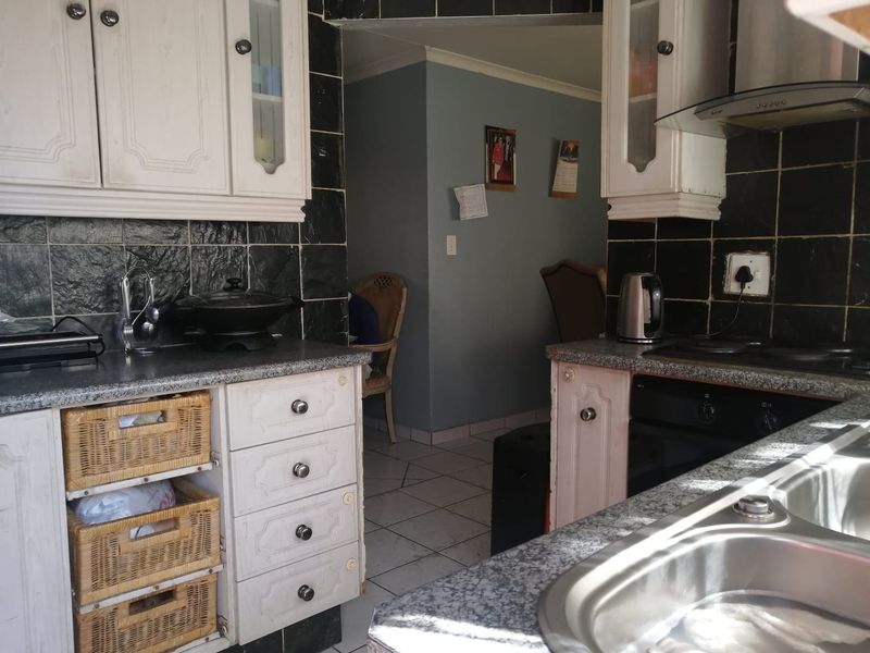 Cluster For Sale In Johannesburg - Photo 8