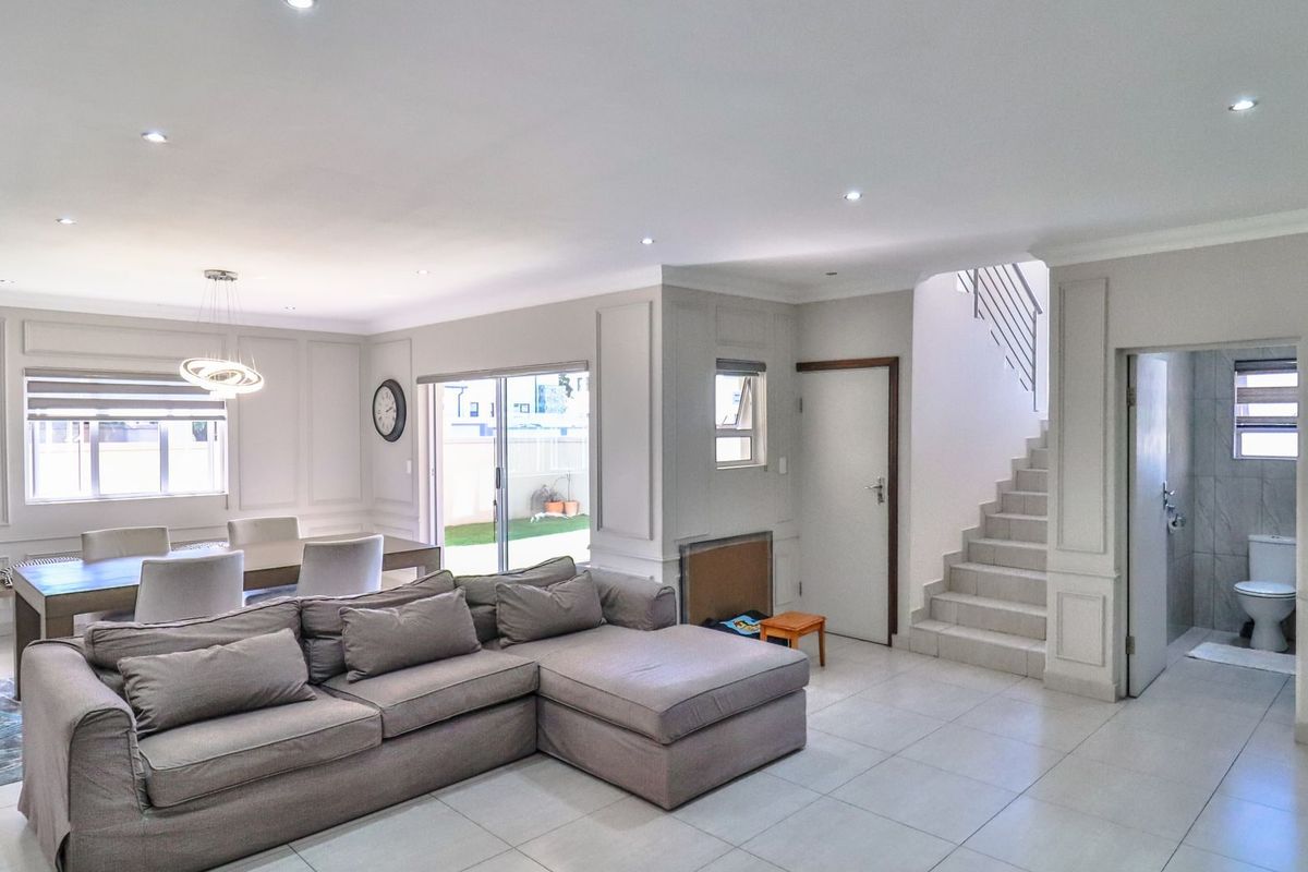 Townhouse For Sale In Centurion - Photo 3