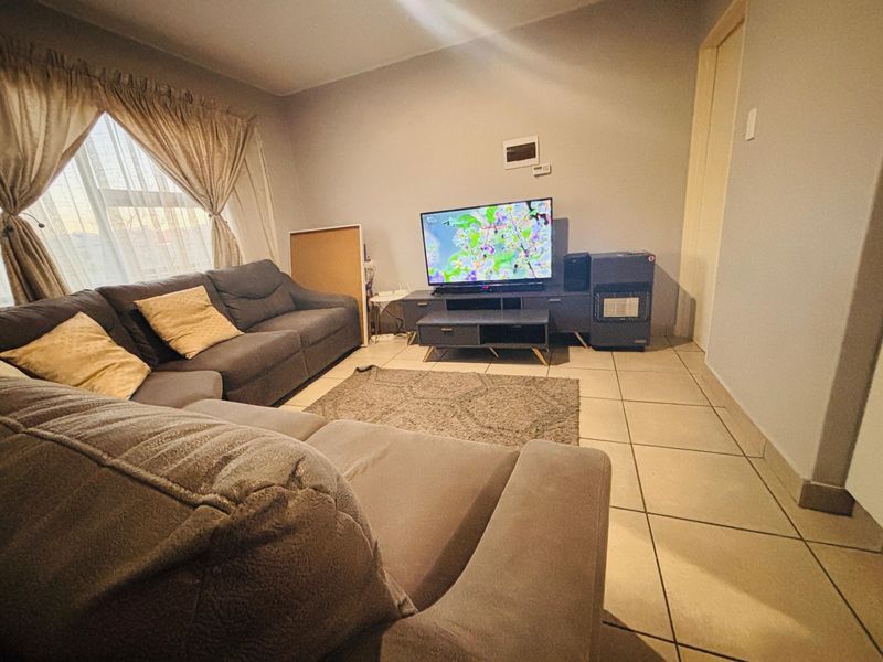 Apartment For Sale In Midrand - Photo 9