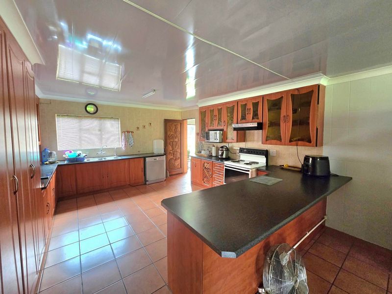 House For Sale In Middelburg - Photo 9