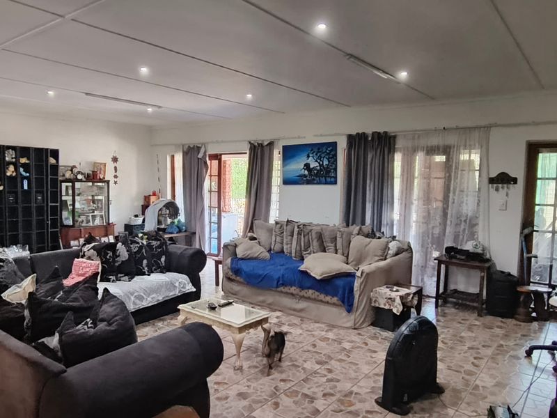 House Pending Sale In Margate - Photo 6