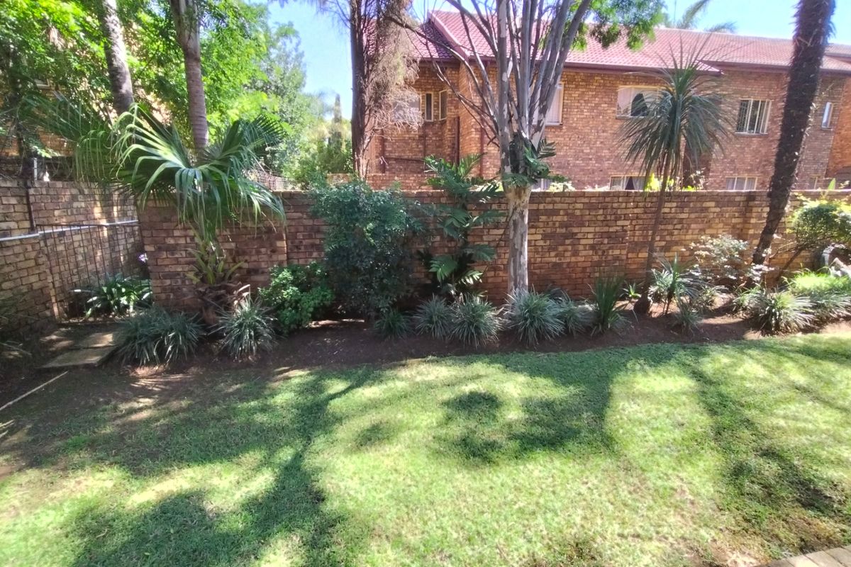 Townhouse For Sale In Centurion - Photo 4
