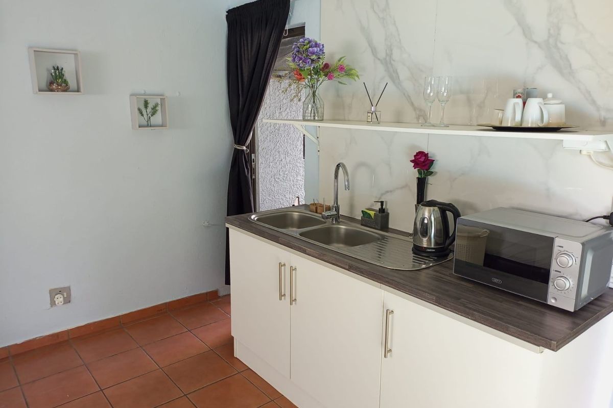 Apartment Rental Monthly In Midrand - Photo 4