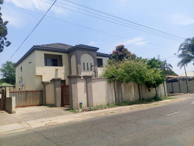 House Pending Sale In Pretoria - Photo 1