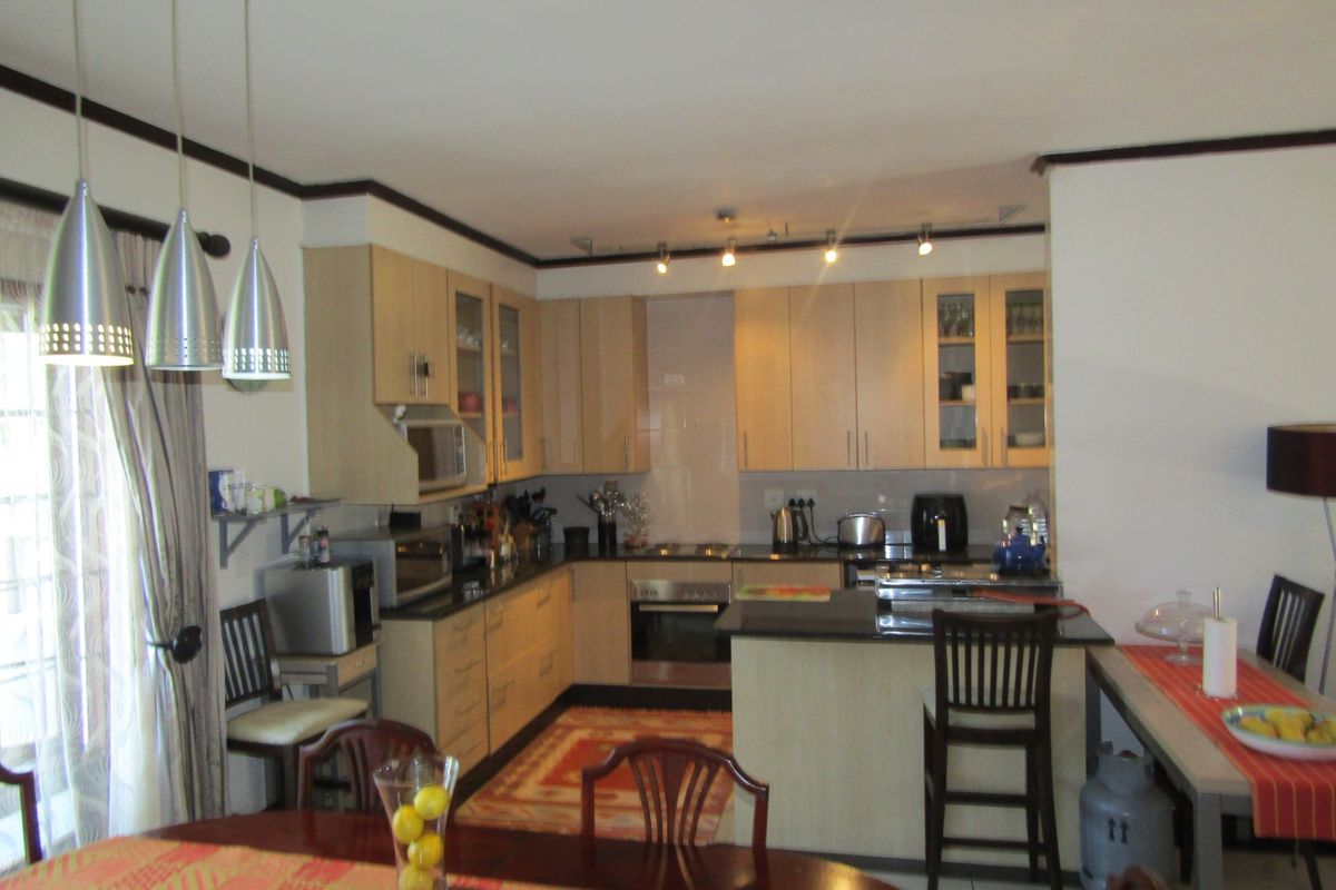 Cluster For Sale In Midrand - Photo 2