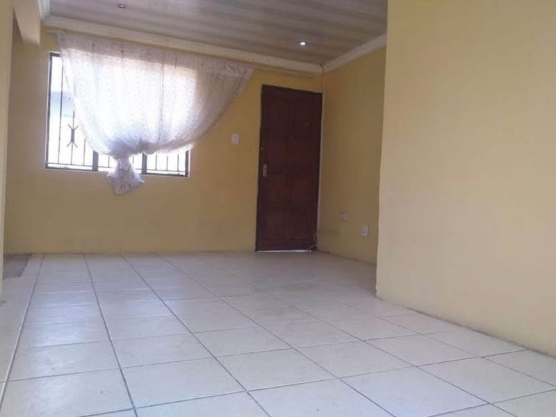 House Rental Monthly In Soweto - Photo 3