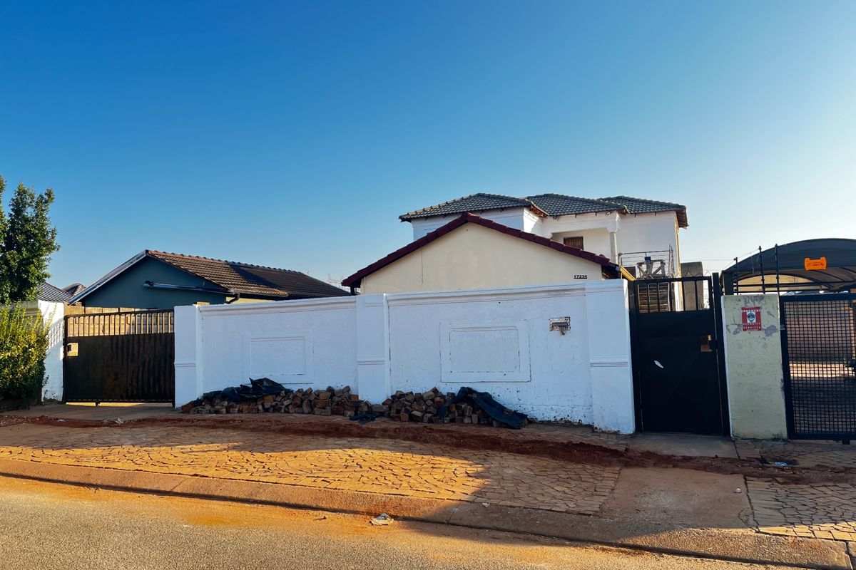 House Rental Monthly In Soweto - Photo 2