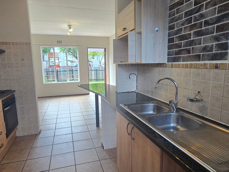 Apartment For Sale In Benoni - Photo 2